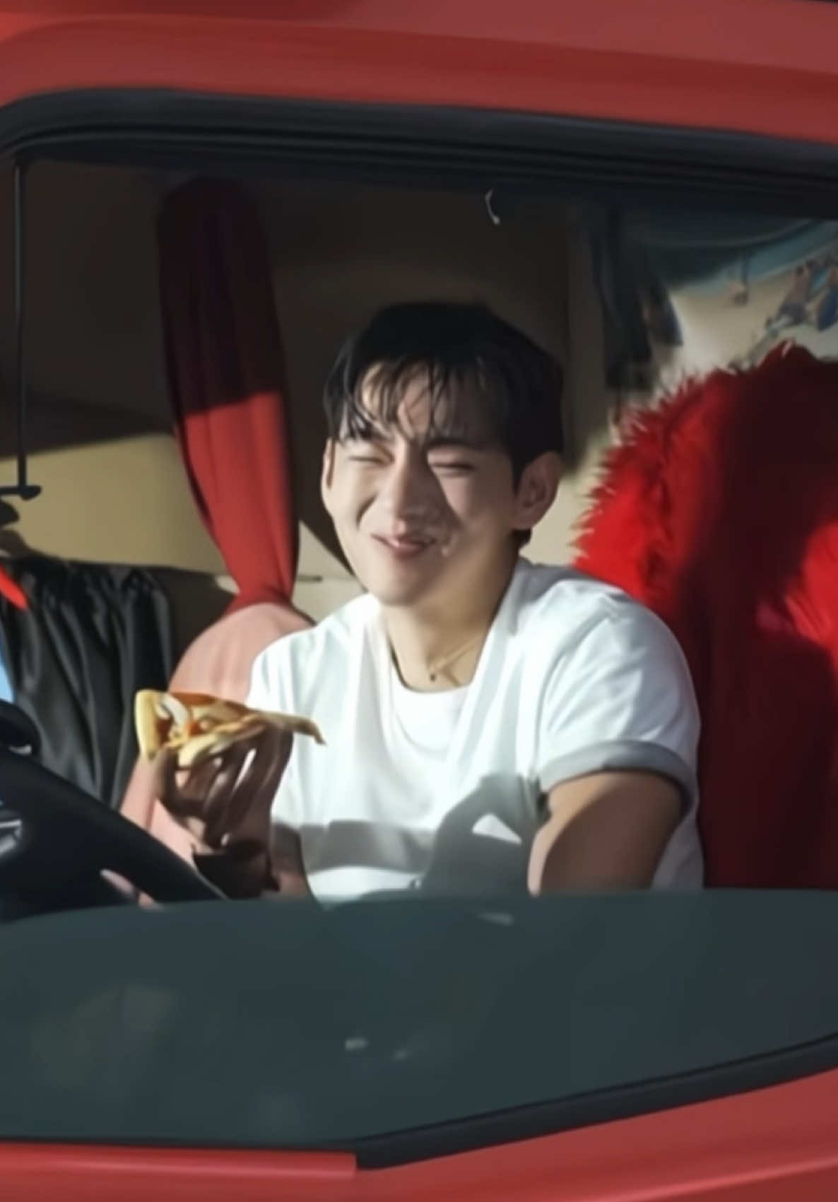 น่ารักอ่ะ 😂🥰 #thv #v 