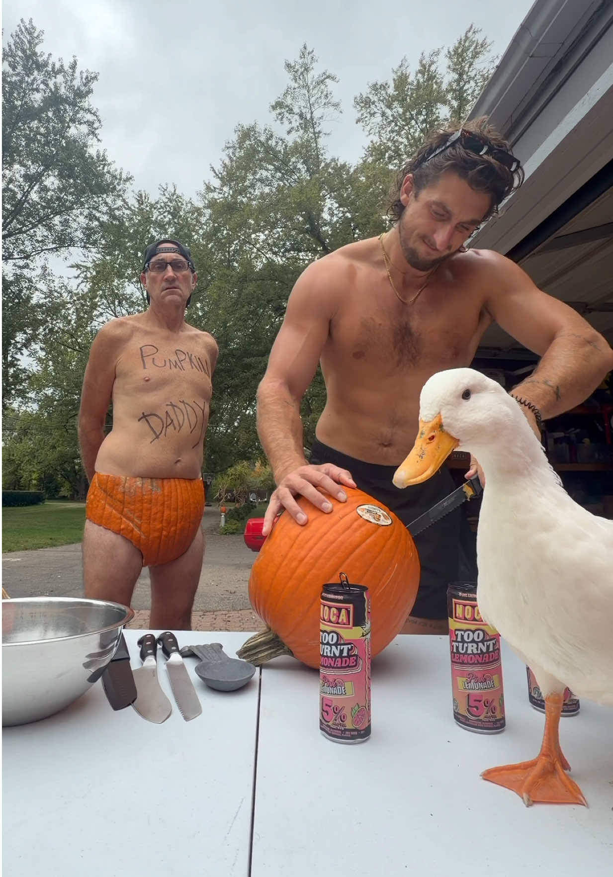 the neighbors ain’t happy 😳 