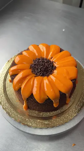 Bolo girassol 🌻  #receita #food #cake #bolo #dessert 