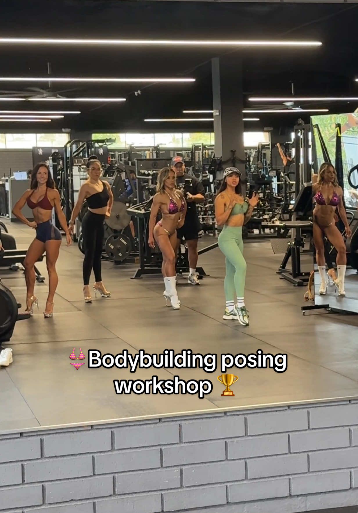 Bikini bodybuilding Posing workshop- Here is a behind the scenes of what you don’t see on stage 🙌👙 #bikinibodybuilding #posingworkshop #npcbikinipose #fyp #behindthescenes 