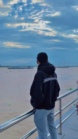 Đứng chờ người mỏi chân.#63tiengiang 