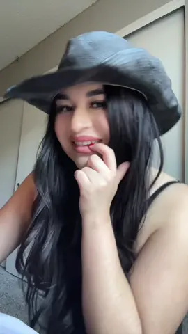 This was a fail but why did the editing came out kinda good 😅 please anyone teach me how to do the #sugaronmytongue trend 