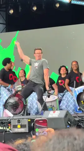 he was out of breath after this lmao #hughjackman #wolverine #globalcitizenfestival #hughjackmanedit 