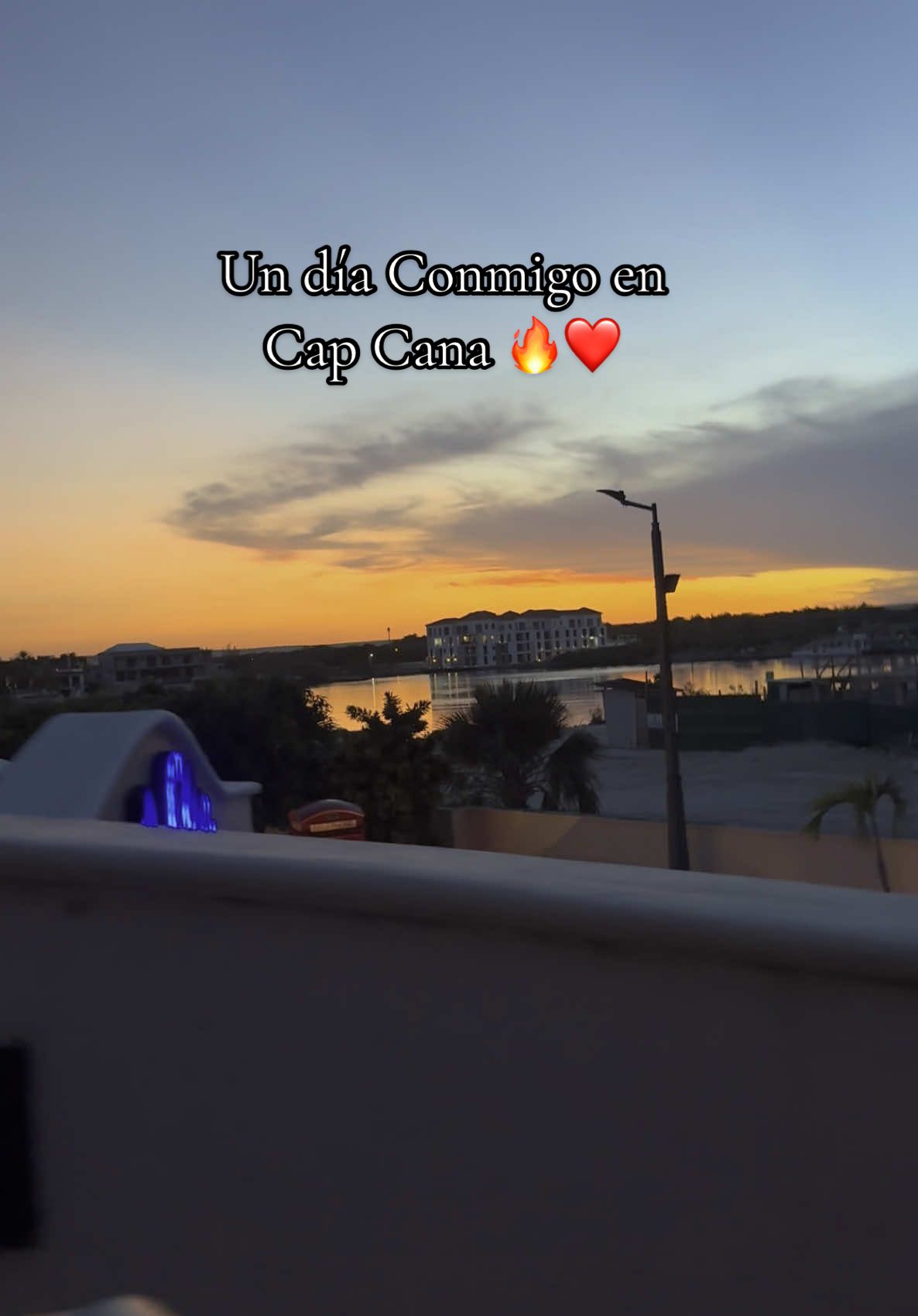 Acompáñenme a un día con mi familia en cap cana, un corto día que disfrutábamos al máximo #capcana #puntacana #findesemana #family #familytime #loveyou #couplegoals #amor❤️ #sigueme_para_mas_videos_asi #comenta #comparte 