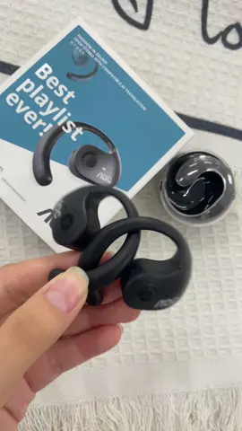 #headphones #bluetooth #Outdoors @AOC Digital Indonesia #exercise #overtheearheadphones