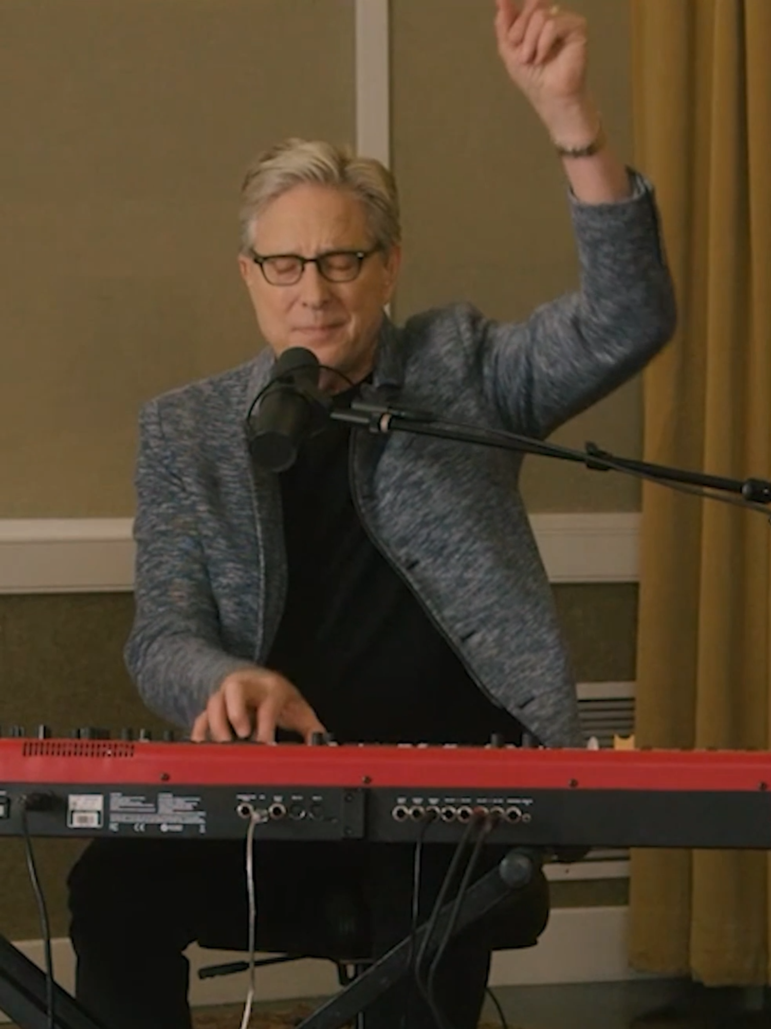 I'm so grateful for the LOVE, JOY and GRACE that God grants me, every single day! #fyp #christian #christiantiktok #worship #worshipmusic #godisgood #jesuslovesyou #praise #donmoen