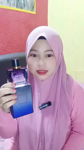 perfume untuk lelaki 😎  bau badan wajib pakai..memang bau tahan lama ... #perfume  #lelaki  #wangi  #wangitahanlama 