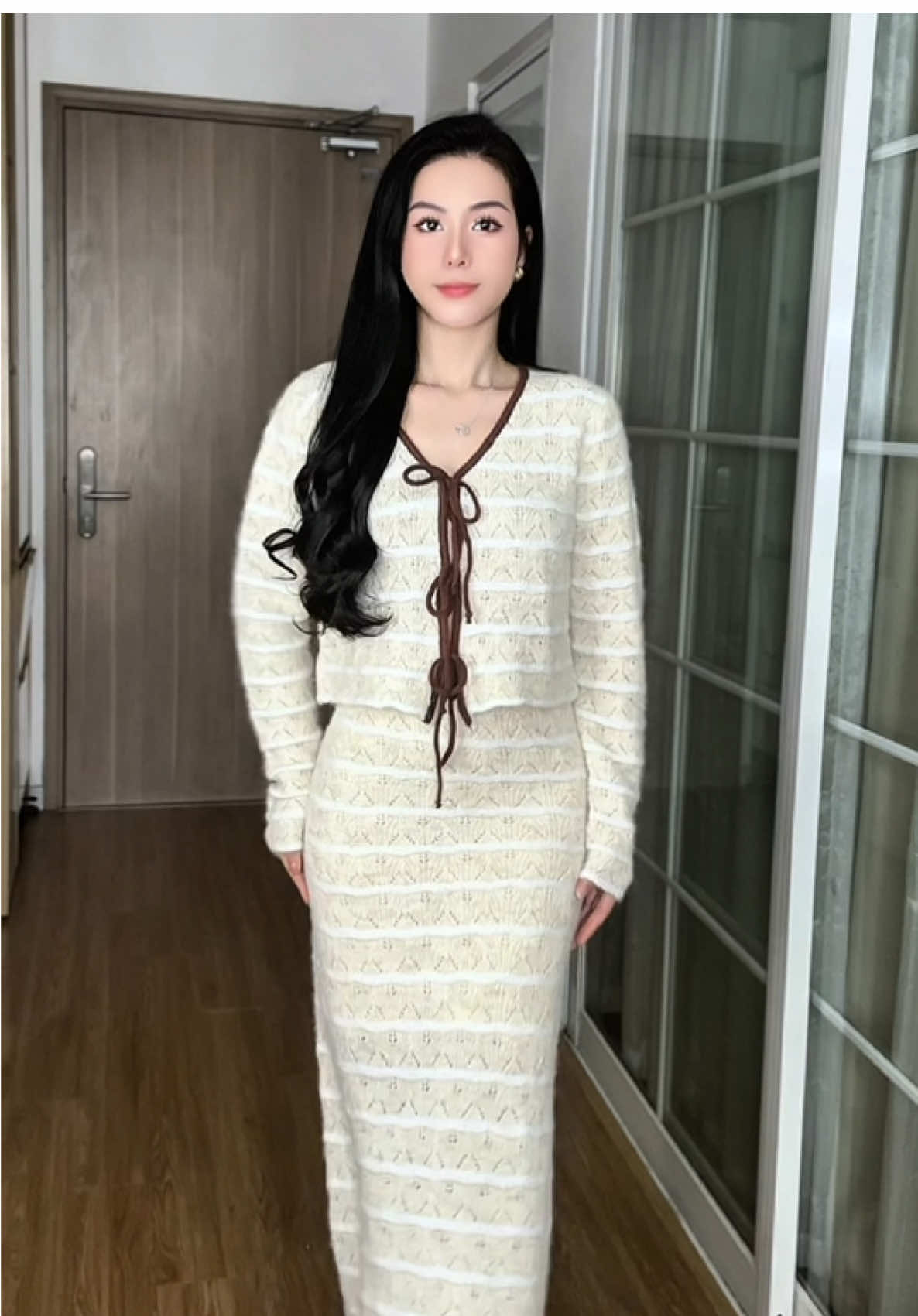 Ta đến bên nhau để dạy nhau yêu một ai thật chân thành , nhưng sự chân thành dành người đến sau ..#macdepmoingay #setdoxinh #outfit #xuhuong #nguyenthuthuyyne 