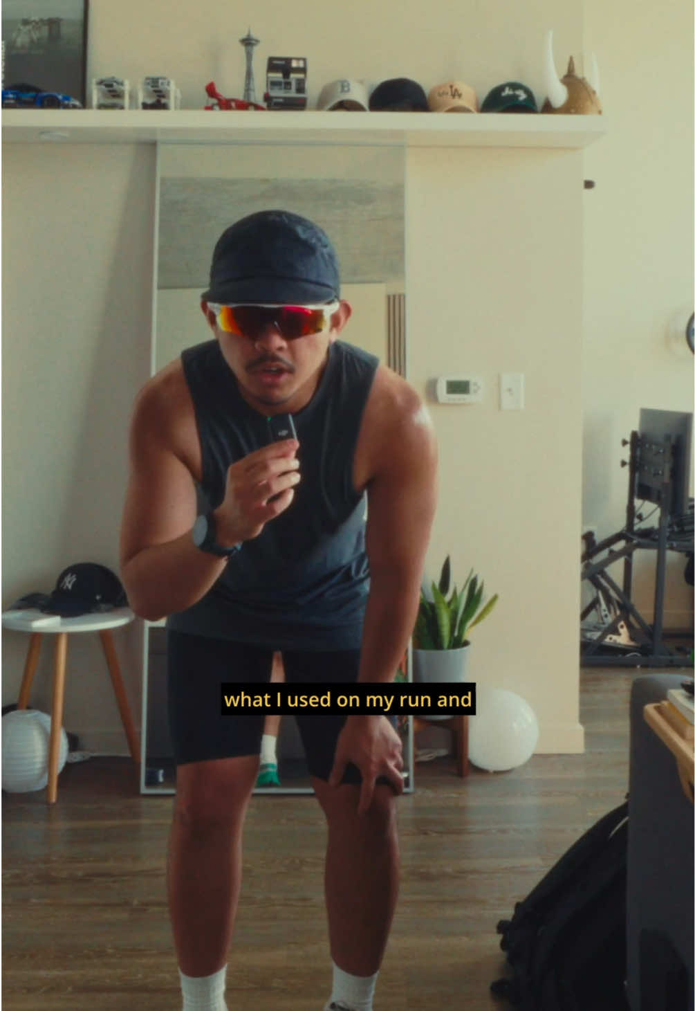It was actually quite scary seeing people on picnics, walking, biking and having brunch 🤡 #Running #runninggear #onshoes #portland #portlandia 