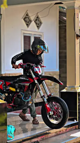 #crf #crfbody450 #supermoto #fyppppppppppppppppppppppp #crf150l 