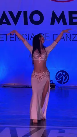 Danzando 🙌🏻#bellydance #bellydancer #arabe #baladi #flaviomendoza @Flavio Mendoza 