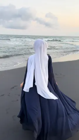 Nahan diri untuk gak mikirin perkataan orang yang bikin sakit hati itu susah 🥹🌊🌅🤍💙 #bollywood #bollywoodsong #fyppppppppppppppppppppppp #sadstroy #hamariadhurikahani 