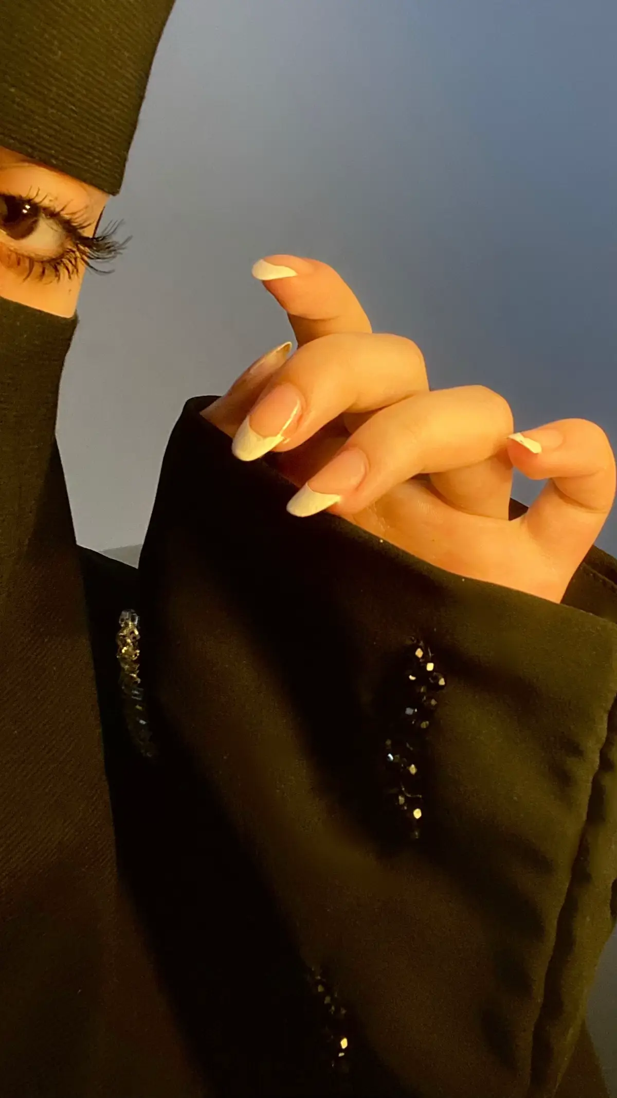 هو طبيبي والرسايل علاجٍ لي😢