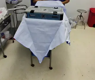 Come with me to prepare a TKR back table.  Hope You like the video 🥰 #repost #surgicaltechnologist #orthopedics #metaaiglasses #totalkneereplacement 
