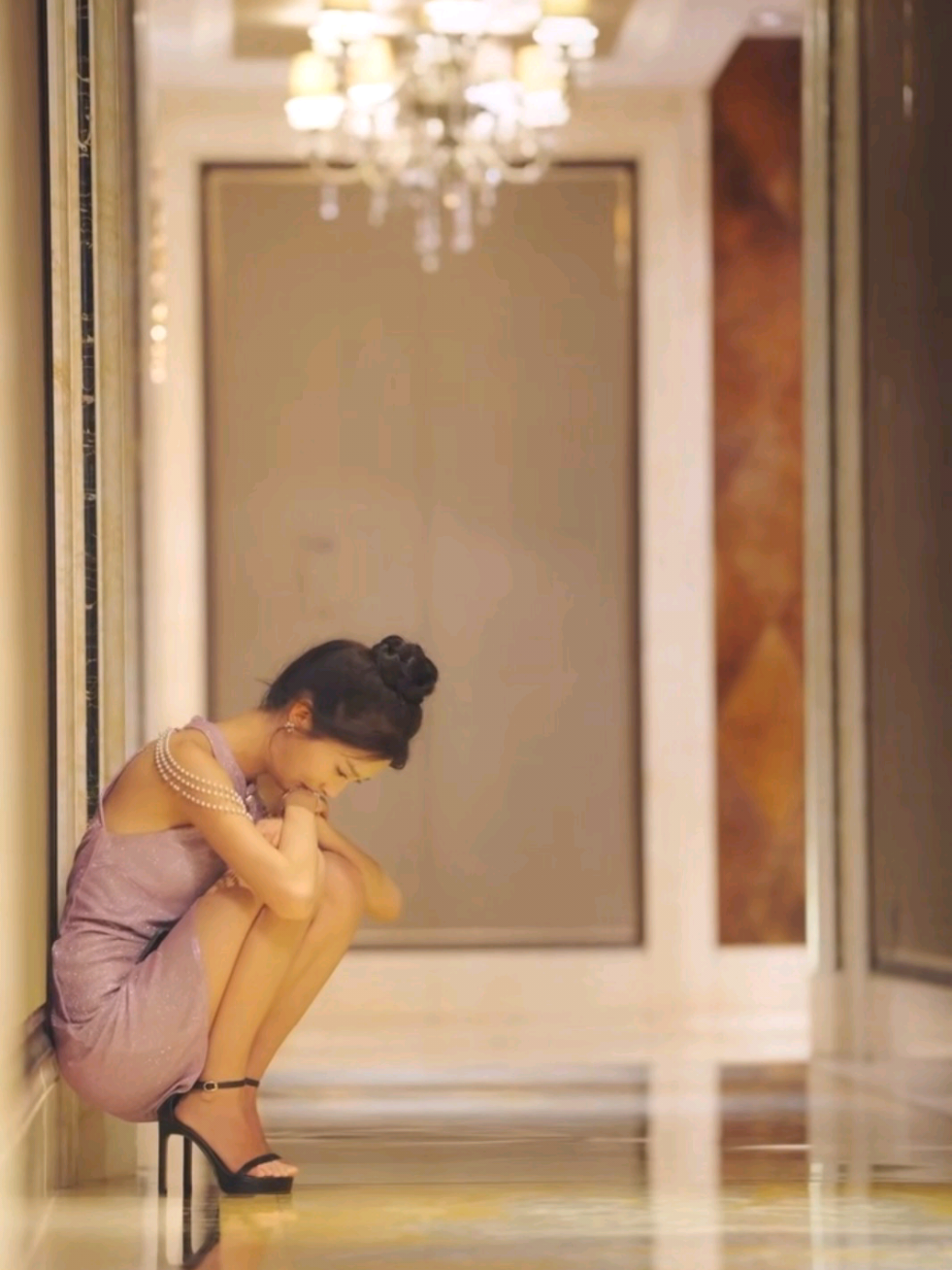 Jadi Pembantu Bos  #Drama #ChinneseDrama #DramaChina #Dracin #DramaAsia 