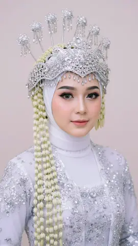 Adat Pengantin Sunda Siger Sunda #aitrend #fotokeluarga #ai #fyp #faceswap 