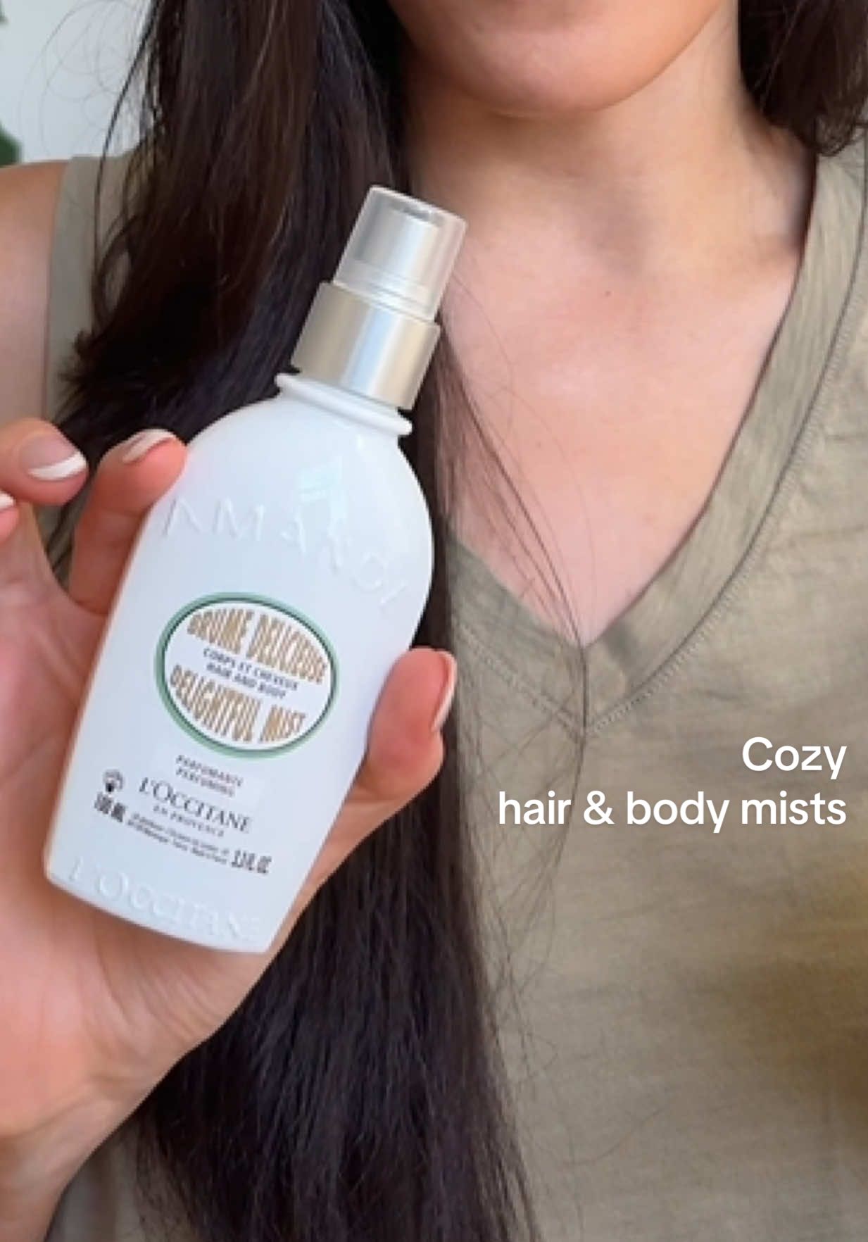 the yummiest hair and body mists for the fall!  @Kitsch @LOCCITANE  #bodyperfume #hairperfume #fallfragrances #fallscents #vanillafragrance 