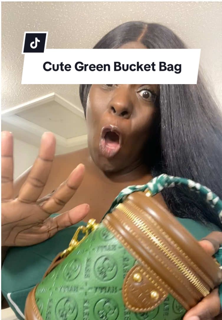 Loving the green bag. #bucketbag #affordablebags #aestheticbag #fashiontiktok #bagcollection