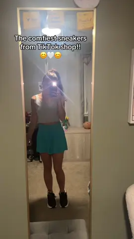 So comfy and comes in many different sizes and colors!! @FitVille #sneakers #tiktokshopfinds #fitvilleshoes #fitville #sneaker 