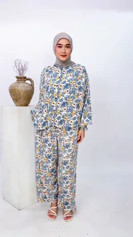 Yang nunggu2 one set saat dipake owner abis lahiran sdh ready ayang. Join live ya, harga ambyarr ❤️🫰 #oneset #onesetrayon #setrayon #promoguncang1010 #setelanwanita 