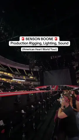 Let’s take a look at the sound, lighting, and aerial trolley track… #bensonboone #mysticalmagical #moonbeamicecream #concert #production 