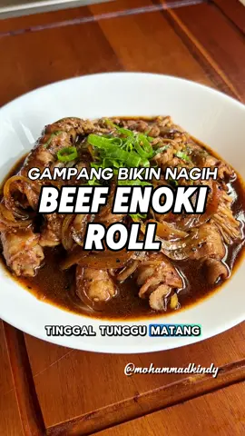 Beef Enoki Rolls // Resep ↓ #masakhariini #asmr #asmrfood #resepviral #masakansimple  Prep 20 menit Untuk 2-3 orang Next bikin apalagi? Comment di bawah! Follow me for more recipe 👉@mohammadkindy Resep: - 300g beef slice - 2 pack Jamur enoki - 3 sdm minyak goreng - 1/2 pcs bw bombay iris Bumbu saus: - 100g Bumbu saus bulgogi instan - 1/2 sdt garam - 1/2 sdt penyedap - 1 sdt lada hitam - 1 sdt cabe bubuk - 2 sdm minyak wijen Cara membuat : 1. Campurkan semua bahan bumbu, sisihkan 2. Roll beef slice dengan jamur enoki kemudian masak sampai kecoklatan 3. Tambahkan bawang bombay dan bumbu saus yang sudah dibuat. Masak sampai matang 4. Done. Sajikan selagi hangat
