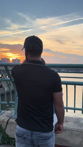 Una nueva etapa comienza en mi vida, mi vientre lleva una vida, la familia se engrandece, la felicidad y el amor esta en abundancia solo me queda dar gracias a Dios que escucho mis oraciones y me guiará durante todo este proceso...  Mami y papi te esperamos con ansias 🩷🩵🤰 #mamiprimerizayfeliz #bebeencamino🤰 