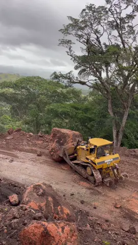#😂 #tractor #cat #maquinariapesada#👍