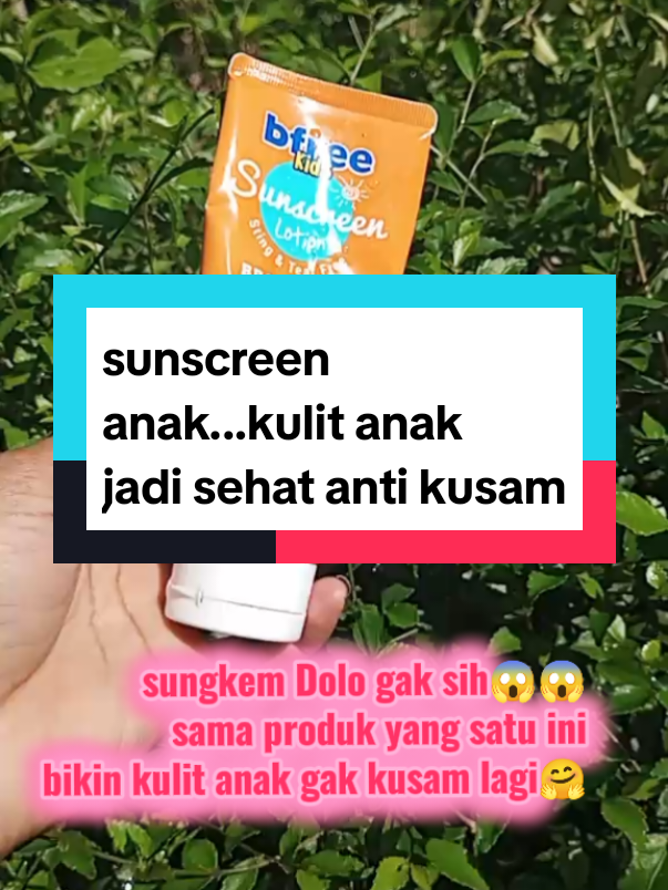anak juga butuh Sunscreen ya bun .aku sih yes...meski anak ku cowok tetap rutin pakai sunscreen.aq pakai kan kalo habis mandi pagi apa lagi kalo mau berangkat sekolah.. #sunscreenanak #lotionanak #antikusam 
