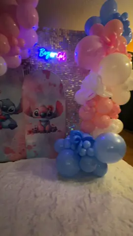#genderreveal #boyorgirl💙💗 #badbunnysong #ballonsdecorations #stitchandangel 