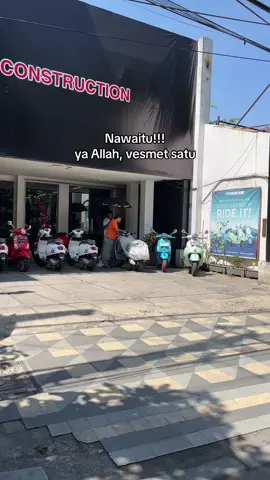 nawaitu vespa🤲 Ready vespa new collor 2025, segera booking yuk☎️‼️ Info pemesanaan DM/WA: 0877-6254-1629 #surabaya24jam #vespasurabaya #vespajawatimur #vespaindonesia #berandamasukfyp 