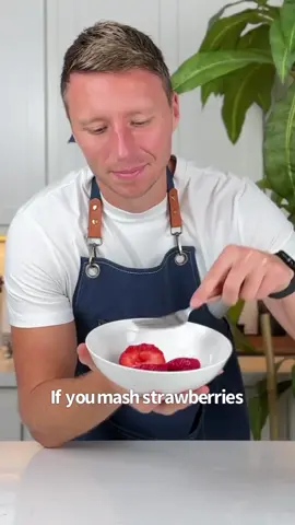 57.Say “YUM” if you would eat these Chocolate Covered Strawberry Ice Cream Bars 😋🍫🍓 What you need1 cup strawberries1 cup Greek yogurt12 cup sugar free chocolate chips OptionalSweetener of choic