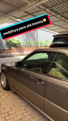 mercy 300CE, ada yang mau? 2 pintu ala old money gituu🤑 #mercedesbenz #jualmercedesbenz #jualmercy #duapintu #oldmoney 