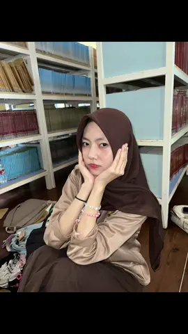 #anaksekolah  