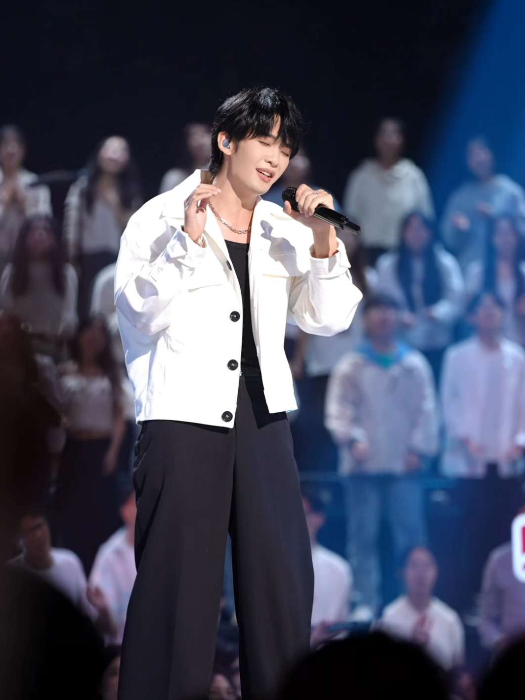 Wang He Ye - Zui Hou Yi Ye (Last Page) - Treasure Voice China #wangheye #wangheyesong #wangheyetreasurevoice #wangheyeshow #treasurevoicechina 
