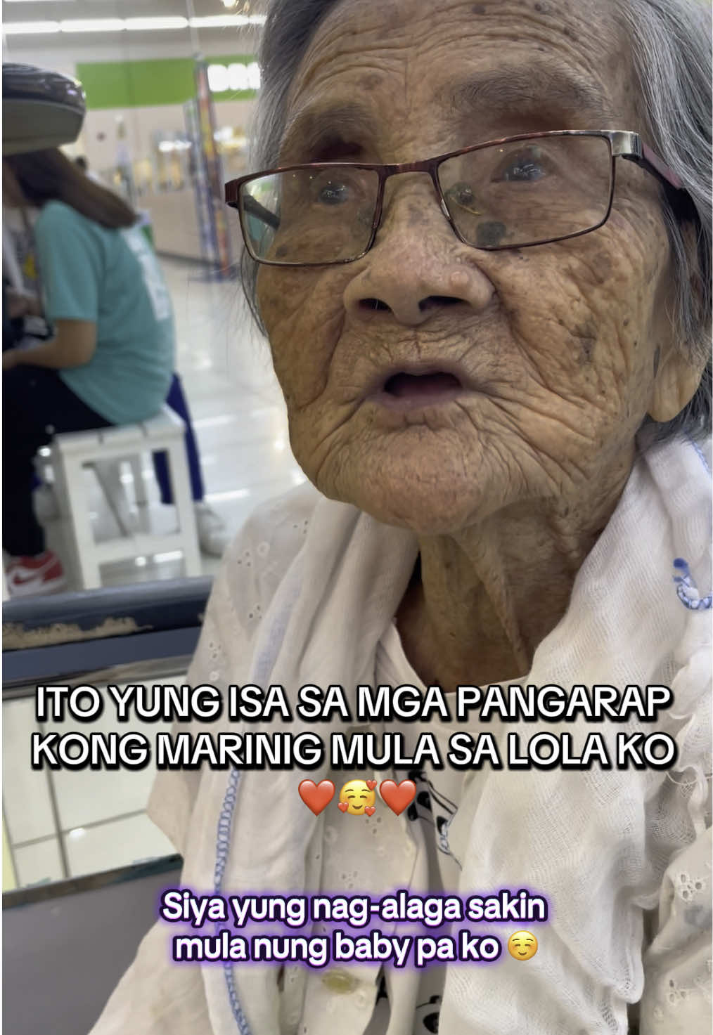 Siguradong bawat isa satin pinangarap tong marinig. ☺️ one of the best feeling ay yung makabawi kahit papaano sa mga taong nagmahal, nag-aruga, at di nang-iwan satin. Kaya thank You Lord kasi malinaw sakin na ikaw ang lahat nang ito. Thank you for allowing this to happen at makasama pa namin hanggang ngayon ang lola namin. 🥰❤️❤️ #grandma #appreciationpost #fyp  #Love #touching #family 