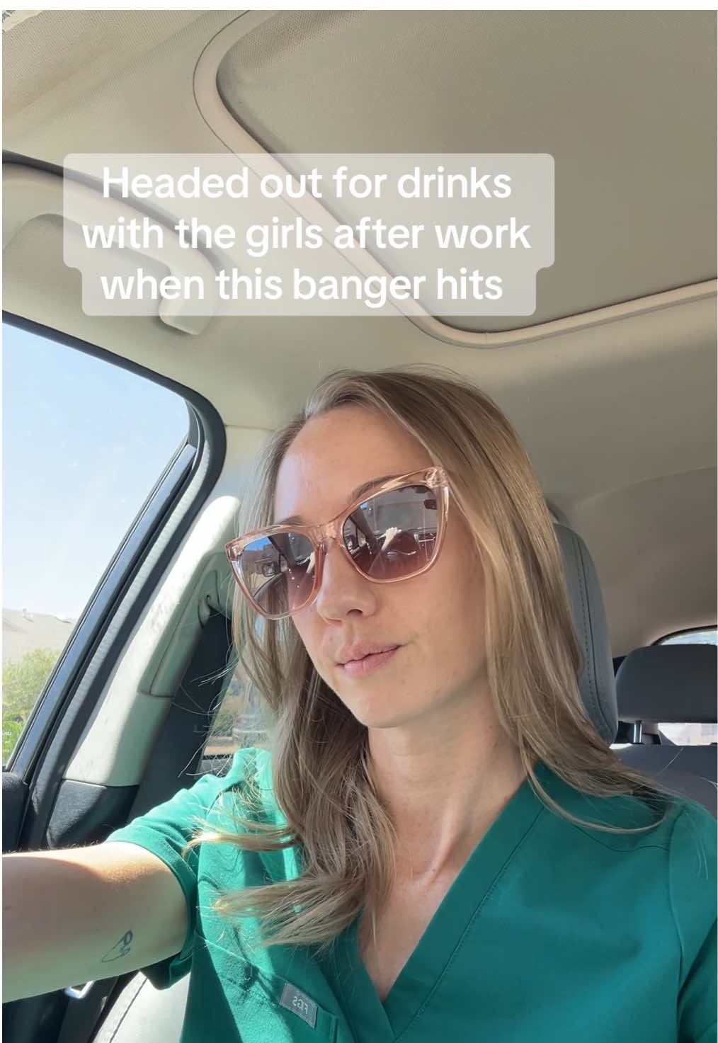 Replying to @Sloppyjoey17 looks like I’m going to take my broke ass home… #fergie #glamour #gohome 