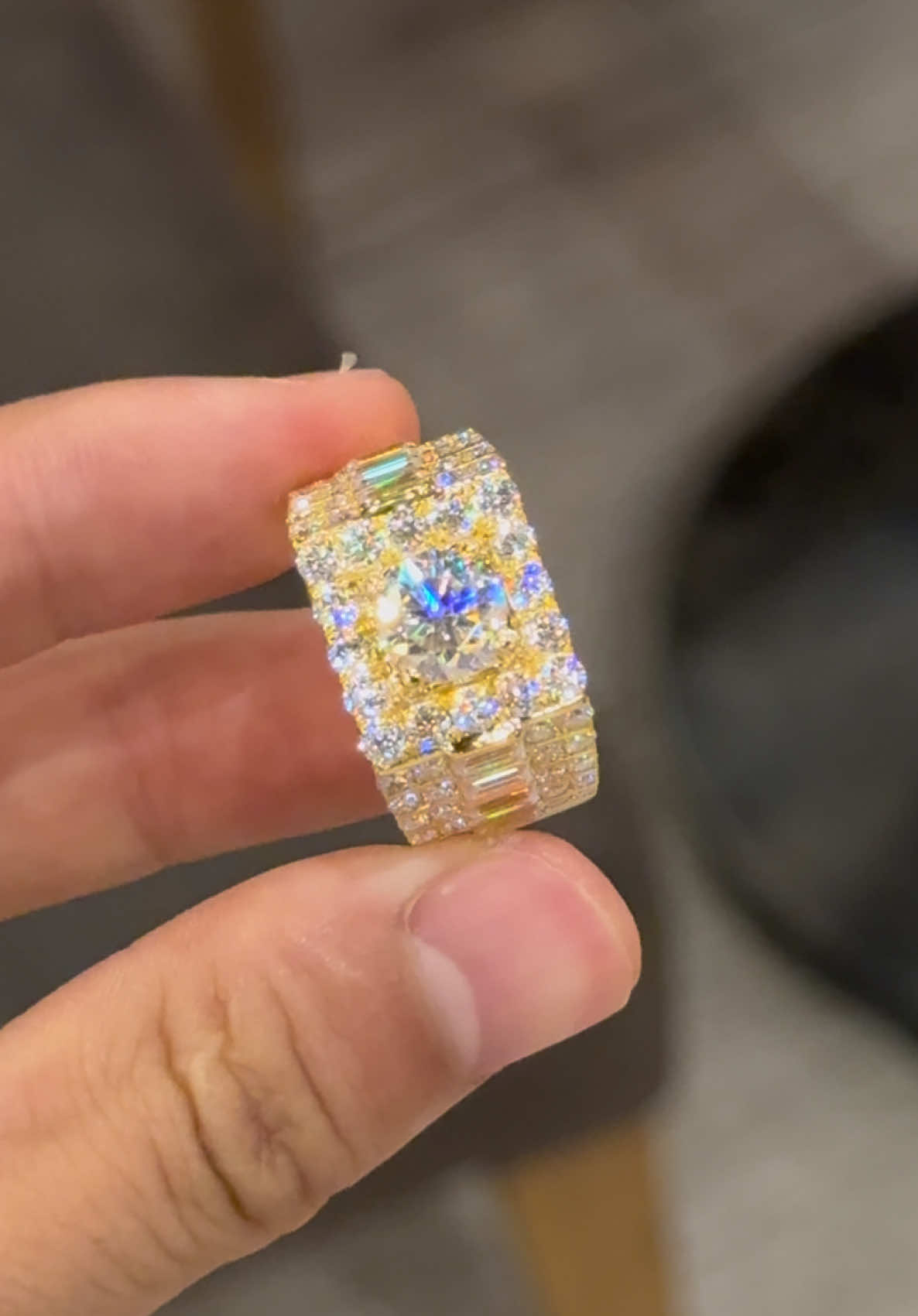 Siêu phẩm nhẫn vàng Gold full kc Moiss 💎 Nên tay là mê nhá anh e💍#xuhuong #trangsuc #kimcuongmoissanite #giangtrangsuc #daimond 