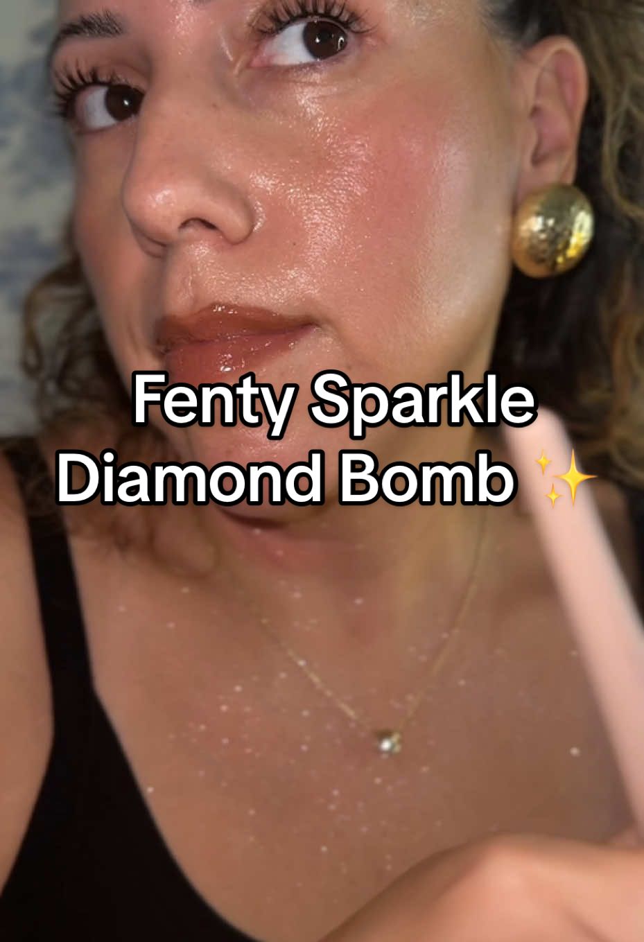 Replying to @Terri | 50andFabTTSfinds This duo is sparkle you can see from across the room. ✔️ Match Stix → easy contour stick, blends smooth, stays put ✔️ Diamond Bomb → no-grit shimmer, melts into skin, lights up every tone ✔️ Use on eyes, cheeks, collarbone, shoulders — instant Rihanna glow ✨ It’s sculpt + shimmer in one — and once you try it, you’ll see why this is Fenty’s must-have bundle #FentyBeauty #DiamondBomb #MatchStix 