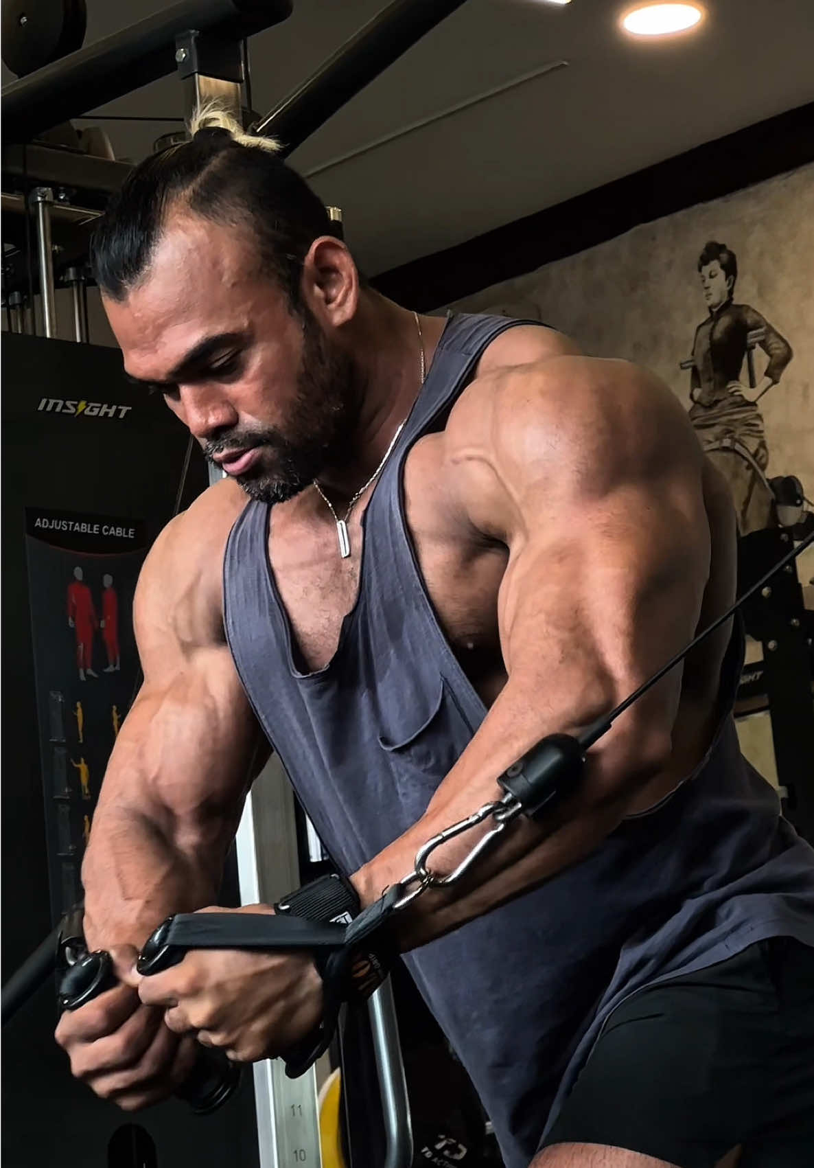 Bentuk nggak datang dari keajaiban… tapi dari konsistensi dan rasa sakit yang dicari 🔥 #dodysyahputra #evolene #ifbbpromensphysique #gym 