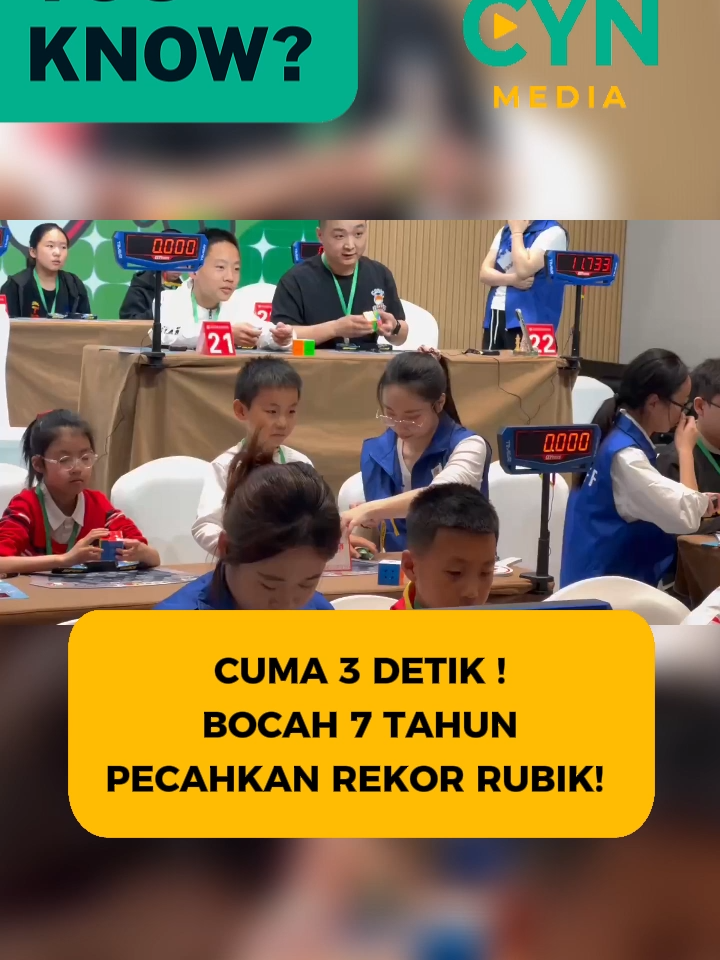 Gila! Xuanyi Geng dari Tiongkok sukses pecahkan rekor dunia Rubik’s Cube tercepat 3×3×3 hanya dalam 3,05 detik di Shenyang Spring 2025.Belum sempat kedip… rubik sudah selesai! 😱 Kira-kira kamu bisa lebih cepat nggak #RubiksCube #WorldRecord #Speedcubing