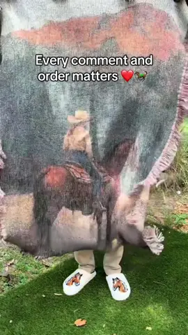 A comment would mean the world to us 🥺🙏🏾 #horse #horses #horsesoftiktok 
