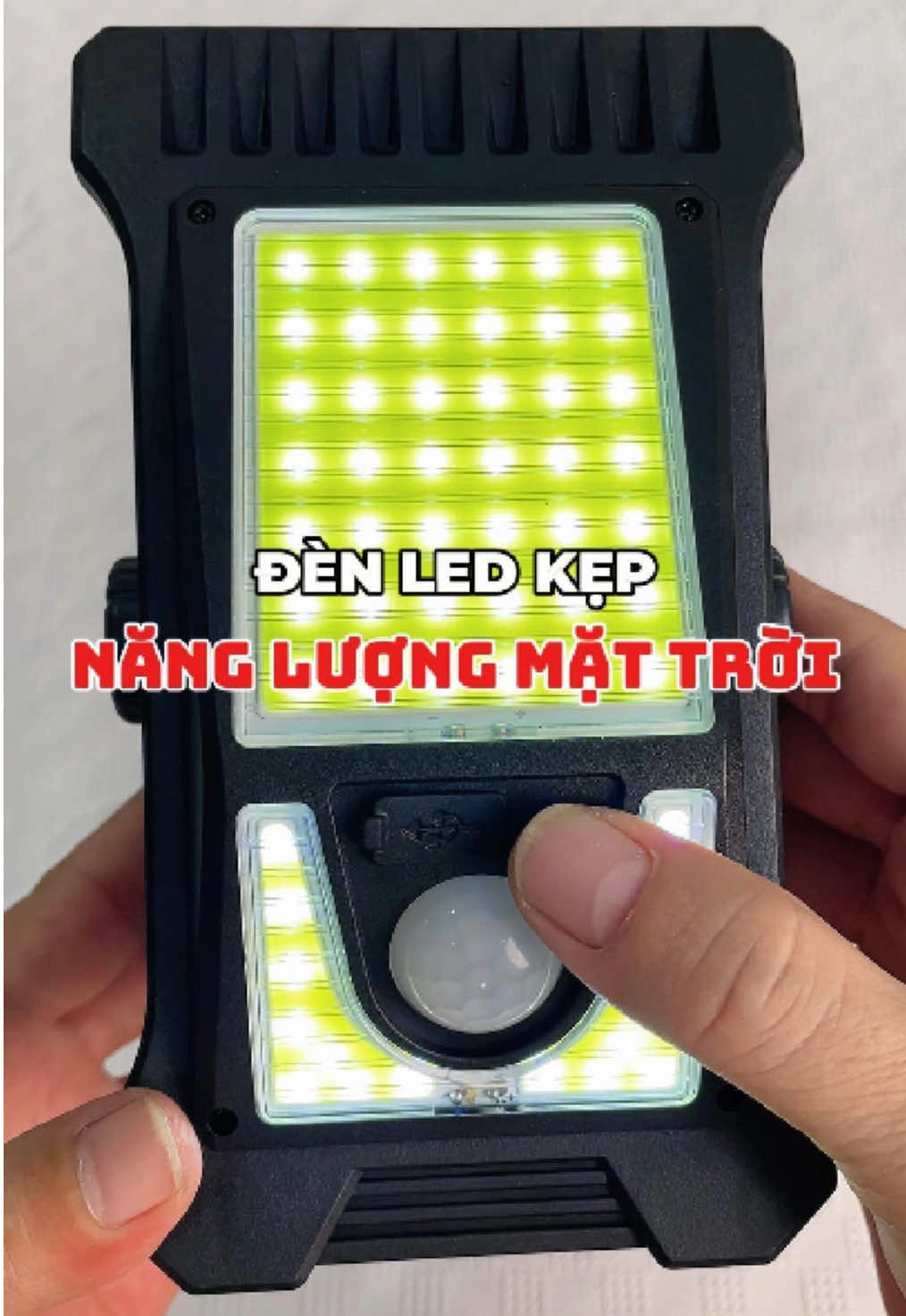 Đèn Kẹp Năng Lượng Mặt Trời YD-18A #denkep#dennangluongmattroi#dentichdien#dencam bien #anhbauyen @Anh ba Uyển  @Anh ba Uyển 