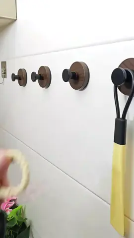 Móc hút chân không gắn tường tiện lợi#mochutchankhong #moctreodo #moctreohutchankhong #tienich 