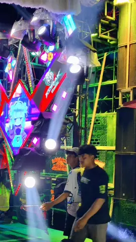 djaan jisjooosss🔥🔥🔥@berkahsholawataudio #soundjatim #sukoanyarmojokediri #kediri24jam #berkahsholawataudio #story #storywa #storywhatsapp 