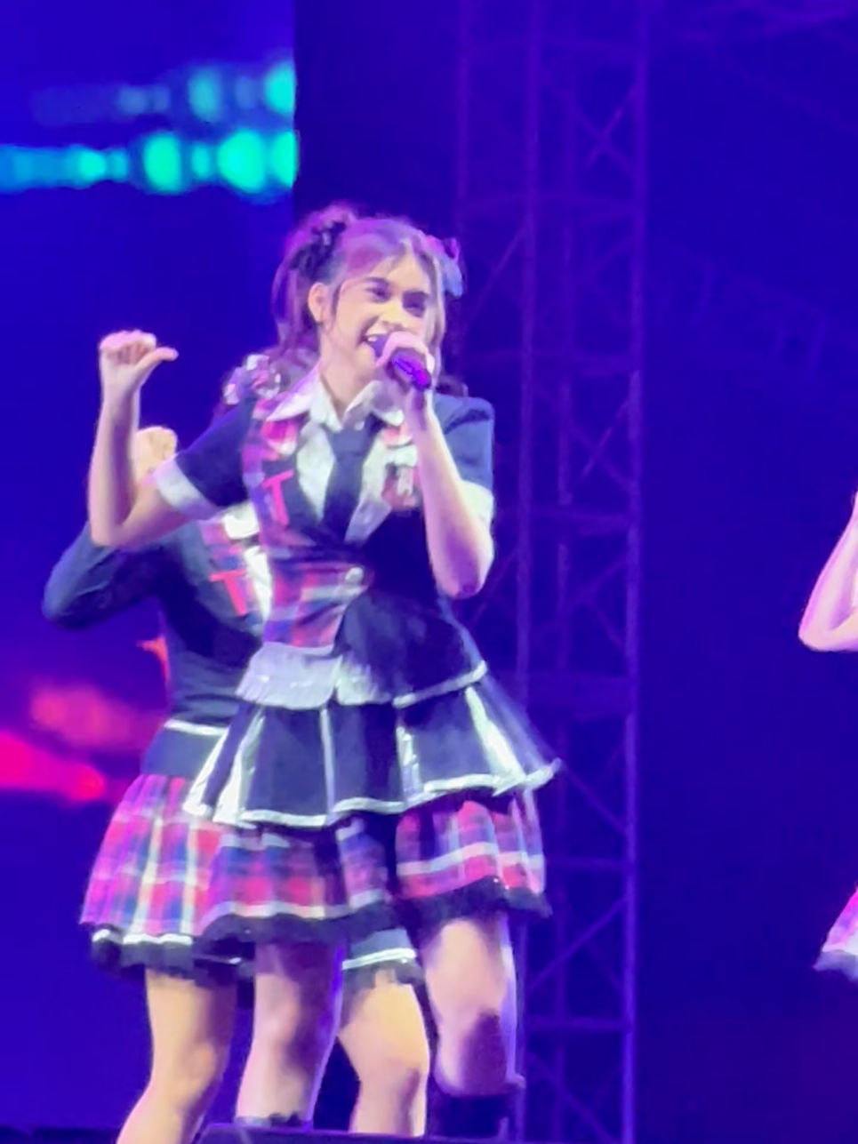 [FOCUS CAM @Olali] JKT48 - Fortune Cookie 🎶 CRSL Land Festival | 280925 #OlaliOnStage #ollajkt48 #jkt48 