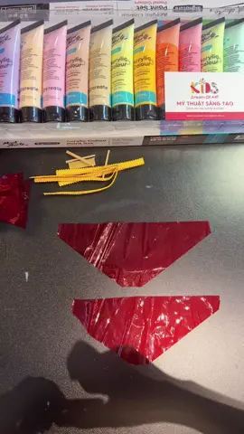 Làm đèn ông sao ⭐️⭐️⭐️ Chất liệu giấy bóng kính và nan tre. #lamdenlongtrungthu #lamdentrungthu 