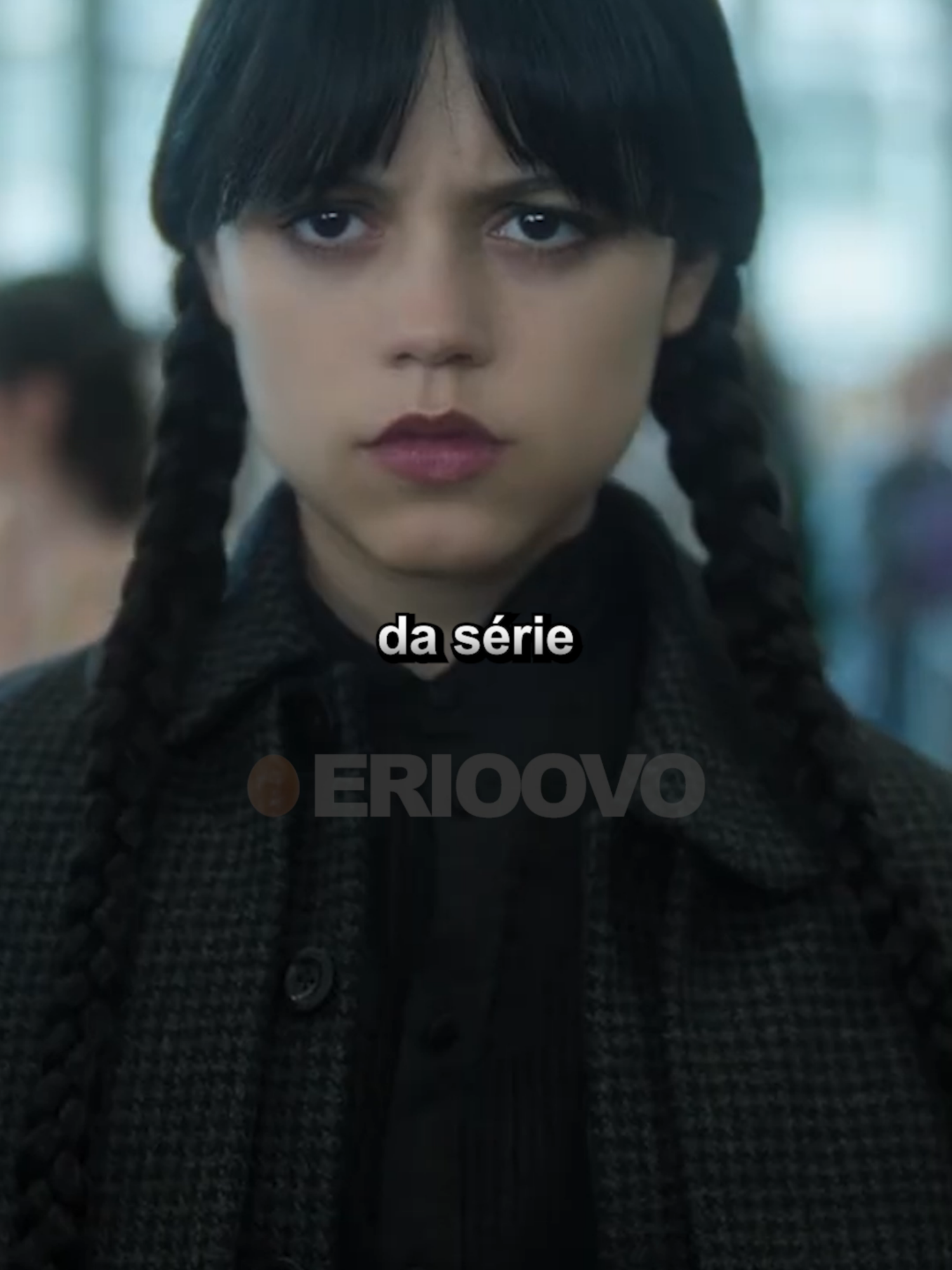 Diferença da NOVA Wandinha pras ANTIGAS...