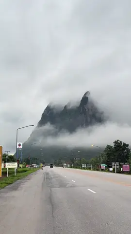 รักเลย <3 #ฤดูฝน #ผานกเค้า #เมืองเลย #ธรรมชาติบําบัด #ไปมั้ยแฟน 