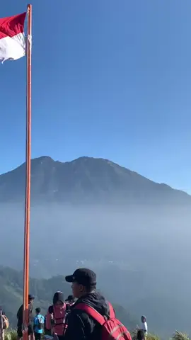 #☁️#tawangmangukaranganyar #mongkrang2194mdpl #tawangmangukaranganyar 